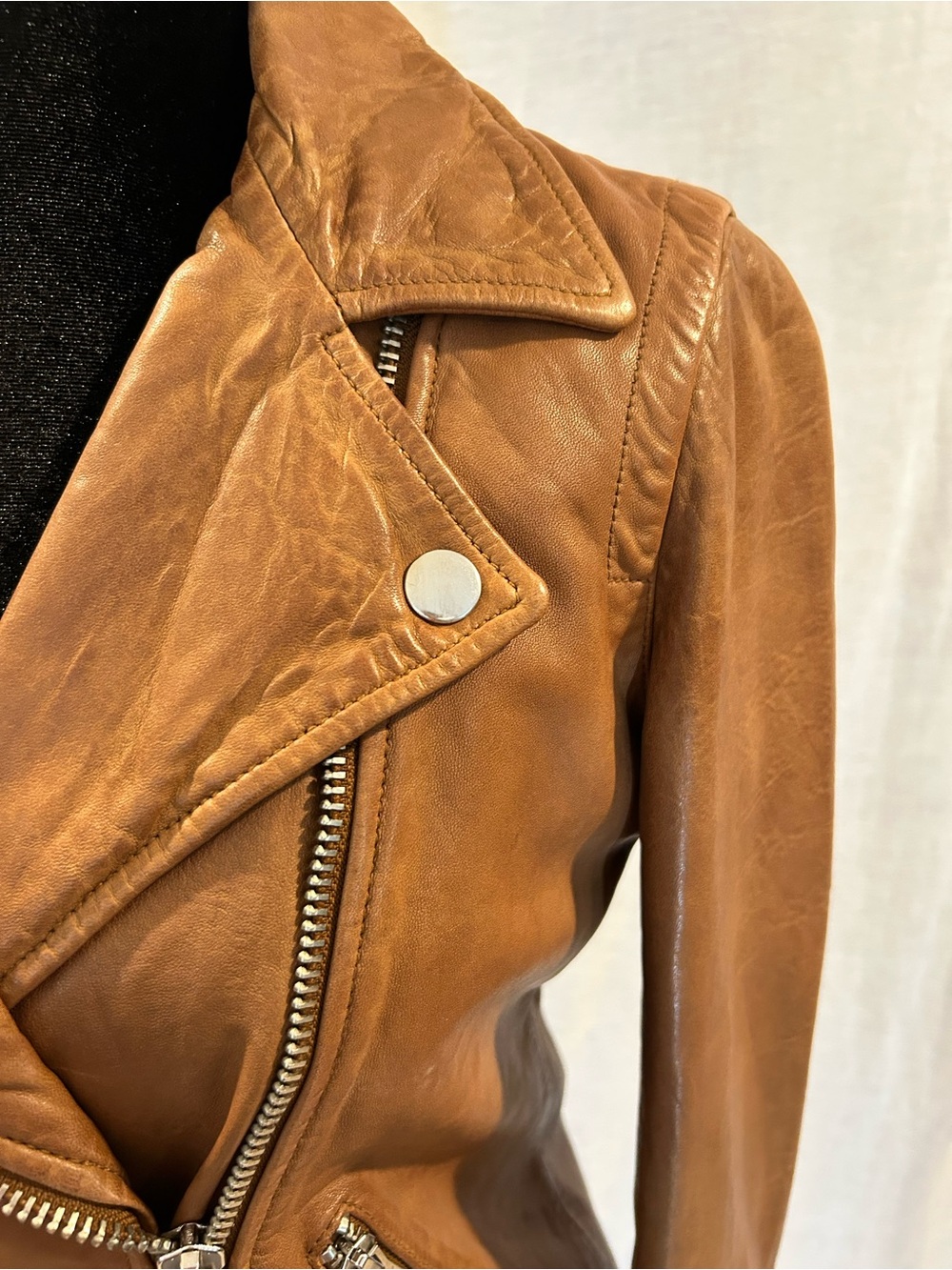 Madewell Cognac Washed Leather Motorcycle jacket- lambskin leather - Picture 4 of 12